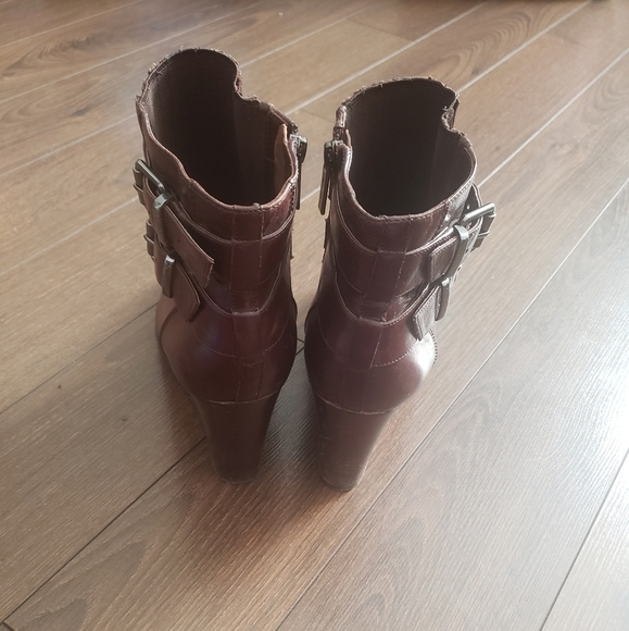 Kenneth Cole Leather Wedge Bootie - Picture 5 of 9